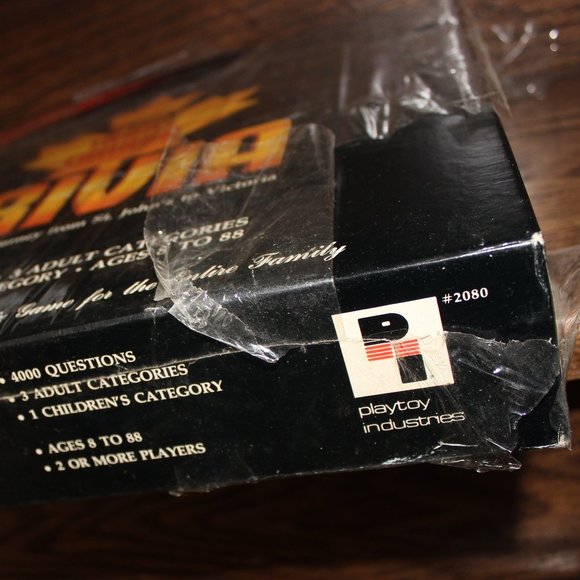 3/$188❤️unused broken seal I.Q.2000 Trans Canada Trivia Playtoy Industries #2080 - Picture 2 of 7